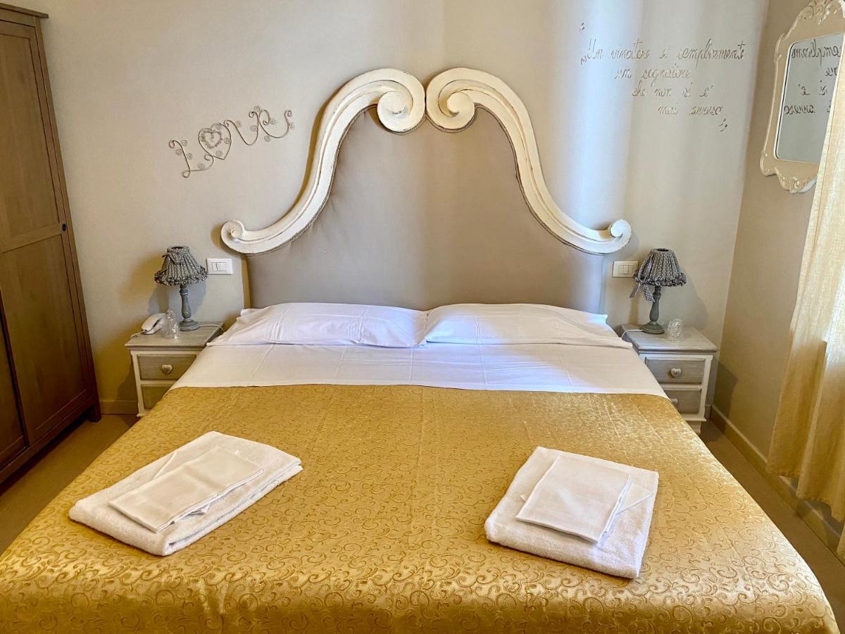 Hotel Lisa เวียเรจโจ ภายนอก รูปภาพ